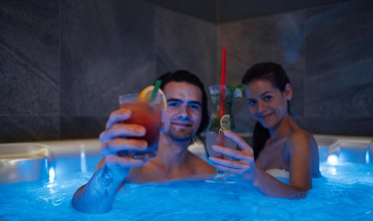 Hotel WELLNESS RELAX – luxusní Praha Exteriér fotografie