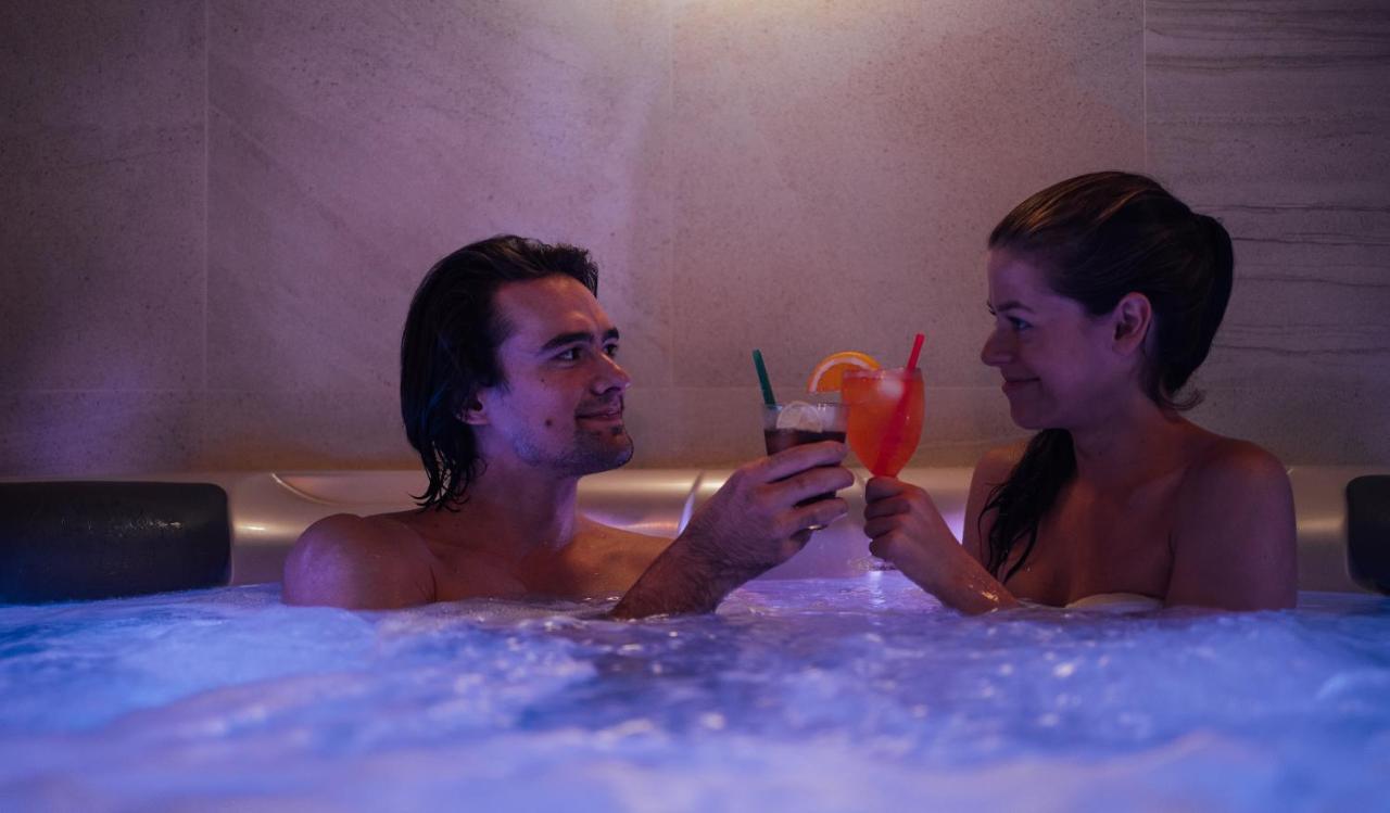 Hotel WELLNESS RELAX – luxusní Praha Exteriér fotografie